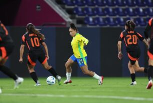 Com 10, Brasil segura a Colômbia e avança em 1º na Copa América