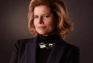 Debora Bloch usa trama de 'Vale Tudo' para defender taxação de grandes fortunas