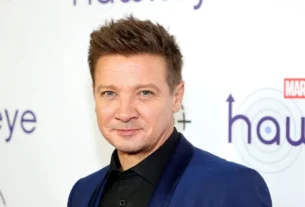 Jeremy Renner nega acusações de ameaça contra ex-mulher