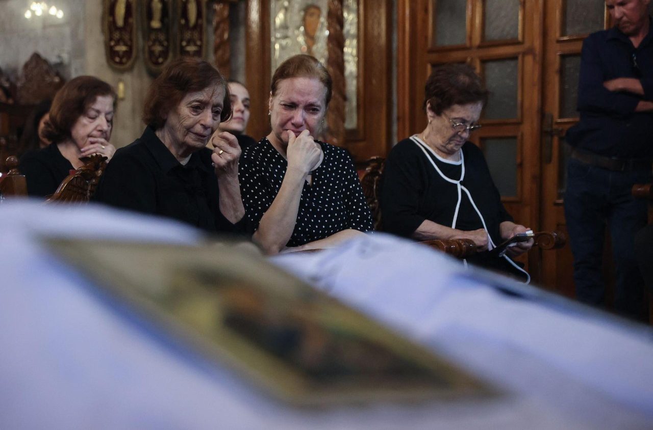 Mensagens de pesar e dura condenação da Igreja contra ataque à paróquia em Gaza