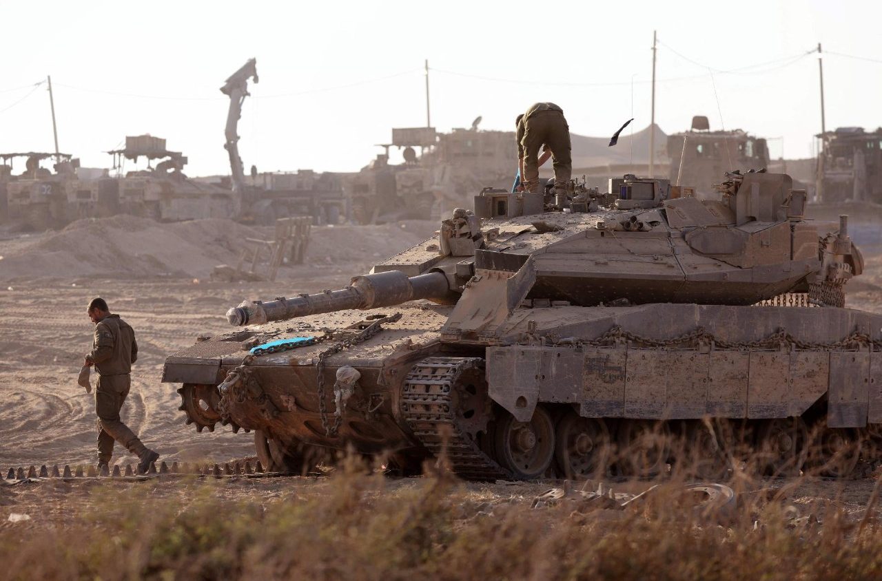 Ofensiva israelense no centro da Faixa de Gaza, atingida residência da OMS
