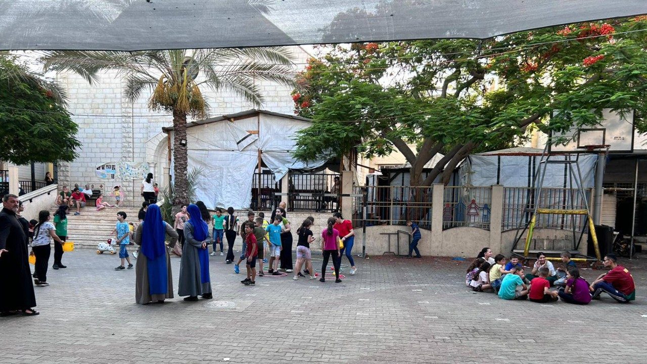 Padre Romanelli: a resistência dos cristãos de Gaza está no limite