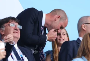 Príncipe William e princesa Charlotte vão à final do Euro Feminino; veja