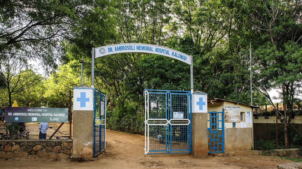 Uganda, a Fundação Ambrosoli apoia os vulneráveis