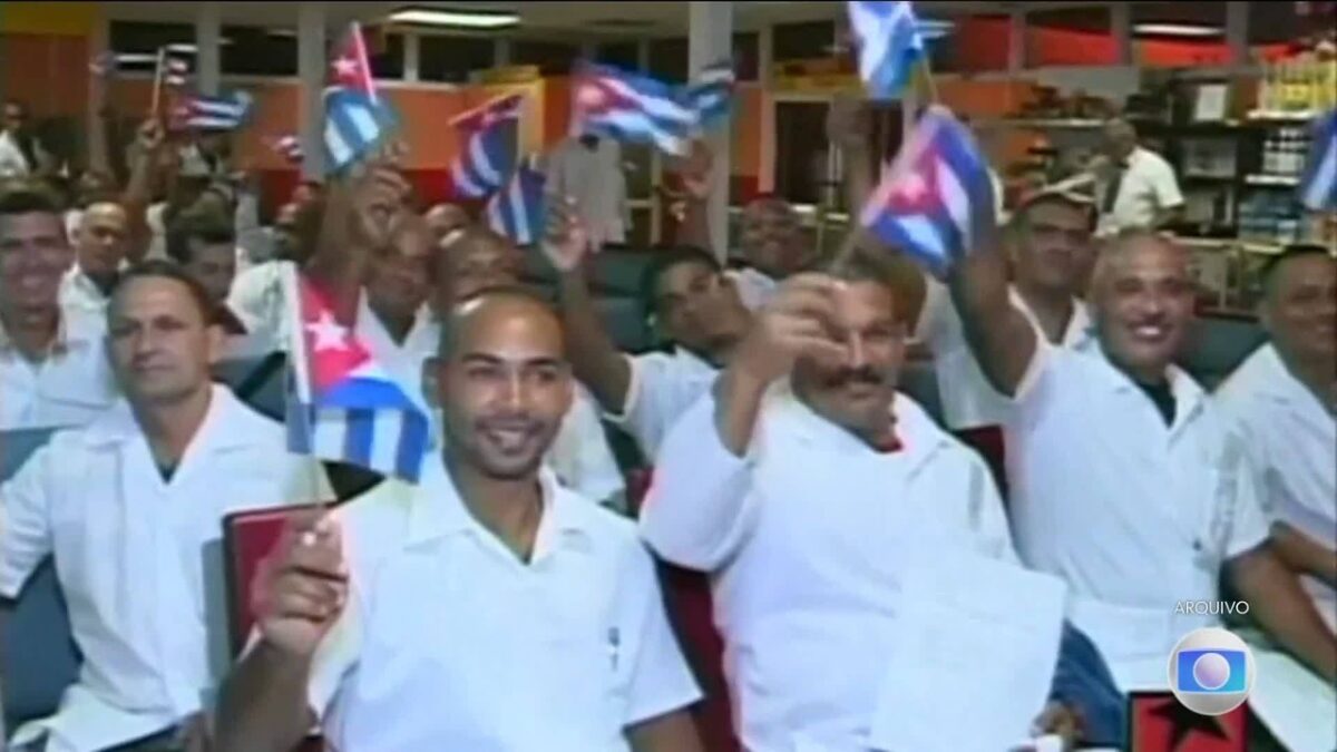'Mais Médicos': chanceler de Cuba critica revogação de vistos de brasileros pelos EUA