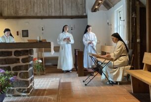 A busca do sentido da vida em convento na Suécia: "desejam o silêncio", afirma religiosa