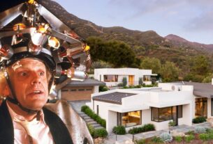 A estrela de 'Back to the Future' Christopher Lloyd lista Santa Barbara Pad por US $ 6,385M