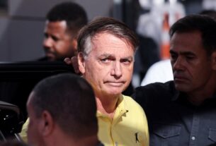 Advogado de Bolsonaro diz que asilo na Argentina foi 'sugestão' e que ex-presidente descartou