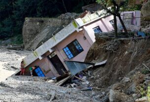 Alarme de Save the Children: crianças são as primeiras vítimas das monções na Ásia