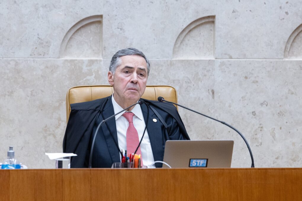 Barroso defende STF de críticas sobre ditadura no Judiciário durante visita a MT