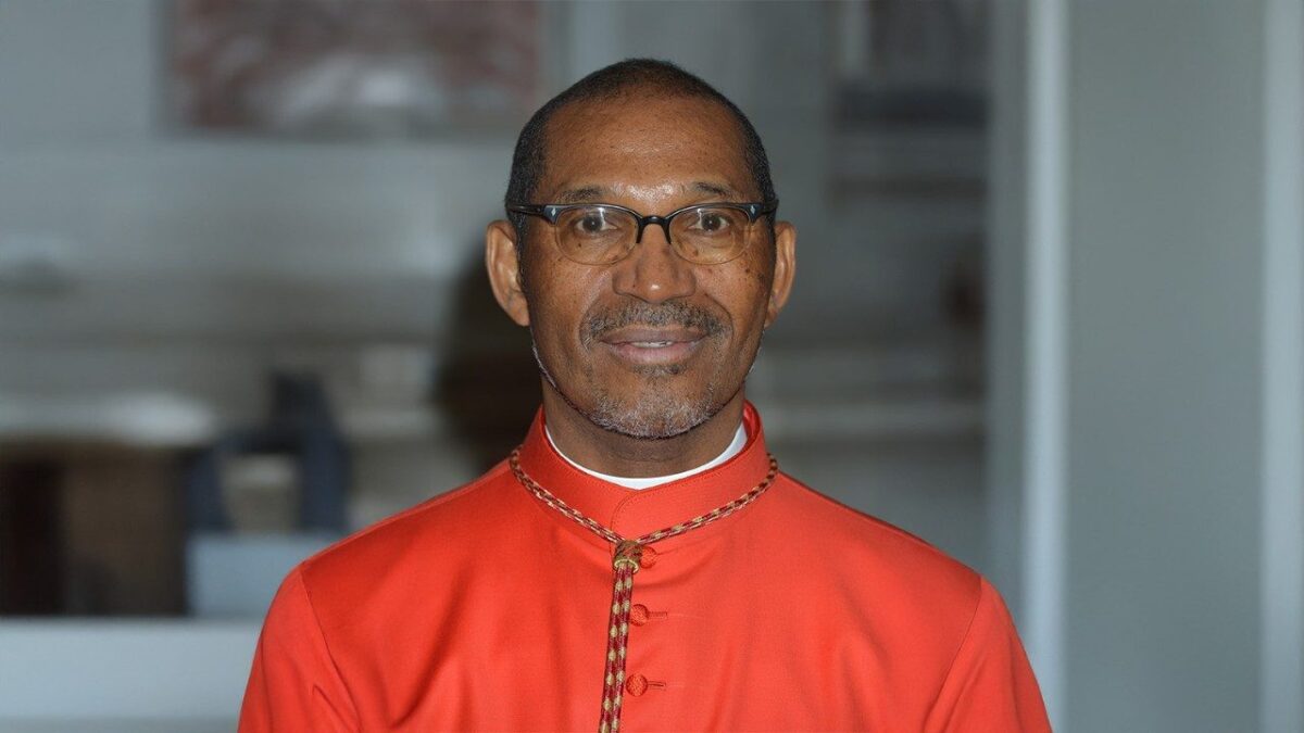 Bispo de Santiago exprime solidariedade ao Bispo de Mindelo