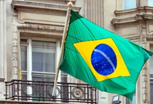 Brasil defendeu democracia melhor que EUA, diz professor de Harvard