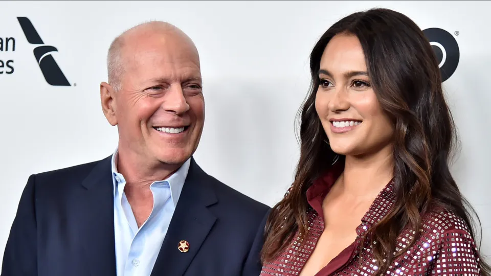 Bruce Willis Já Não Vive com uma Família e Mulher de Ator Lamentas críticos