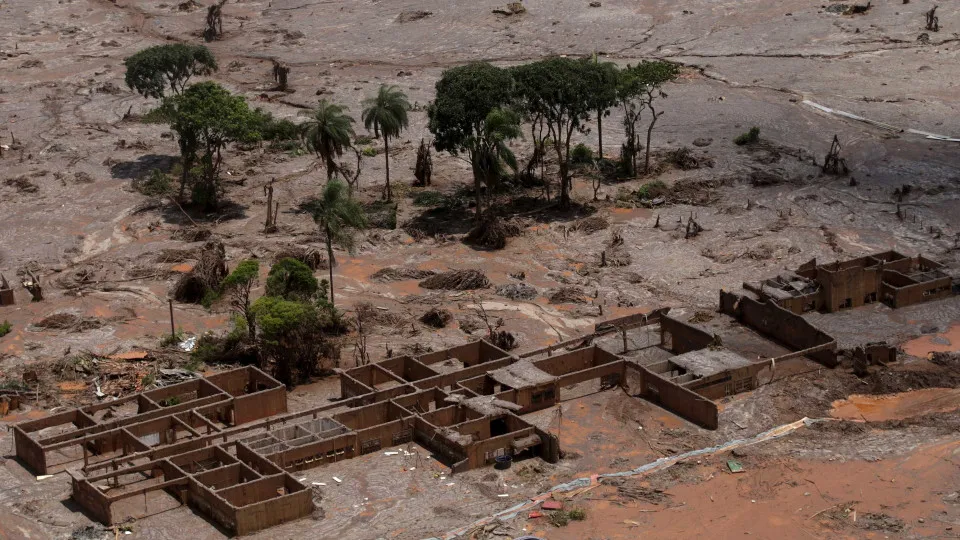 Caso Samarco: programa de indenização chega a 300 mil pedidos