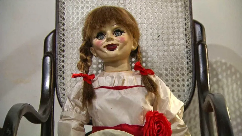 Comediante compra casa onde fica um boneca anabelle