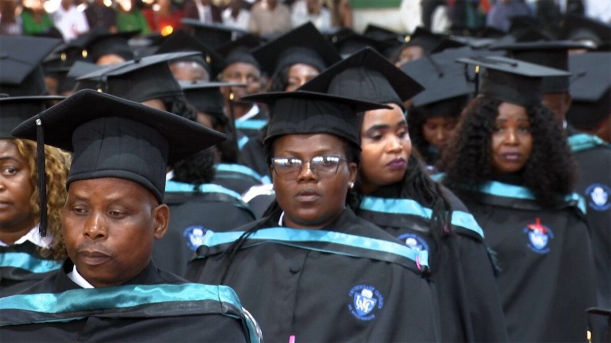 D. Inácio Saúre desafia graduados a unir saber e integridade