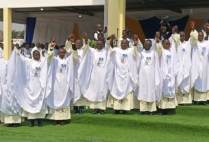 Diocese do Sumbe: Jubileu e ordenação de 28 sacerdotes