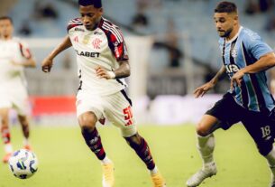 Em momentos distintos, Flamengo e Grêmio se enfrentam no Maracanã