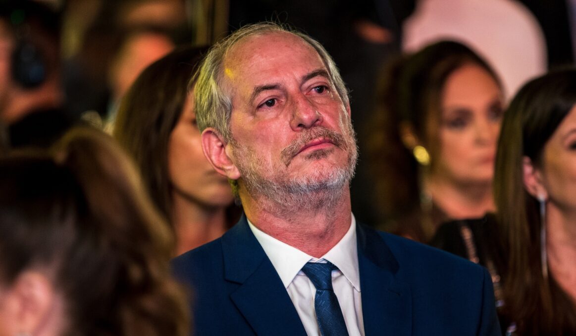 Em movimento de aproximação à centro-direita, Ciro Gomes vai a evento do PP e do União Brasil