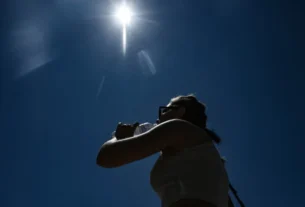 'Explosão de calor' assusta turistas na Espanha com ventos de 100 km/h