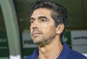 'Flaco Roque' encanta, mas não faz mágica para Abel Ferreira no Palmeiras