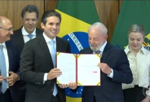 Gleisi pede a Motta prioridade para isenção de IR para quem ganha até R$ 5 mil e medida de resposta ao tarifaço de Trump