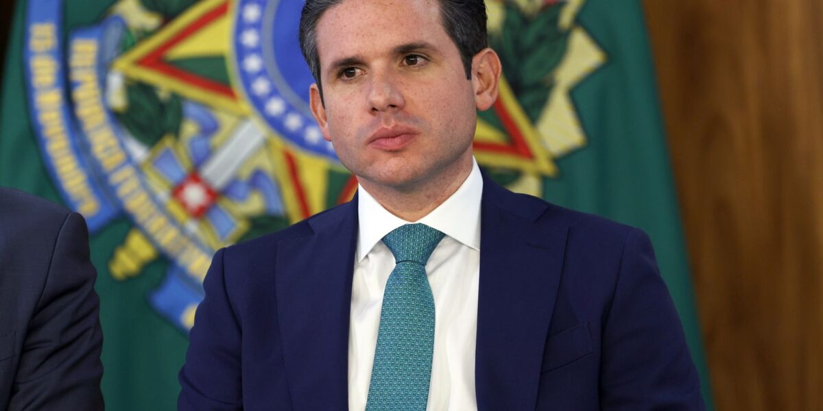 Hugo Motta diz que não vai ceder à chantagem para pautar anistia