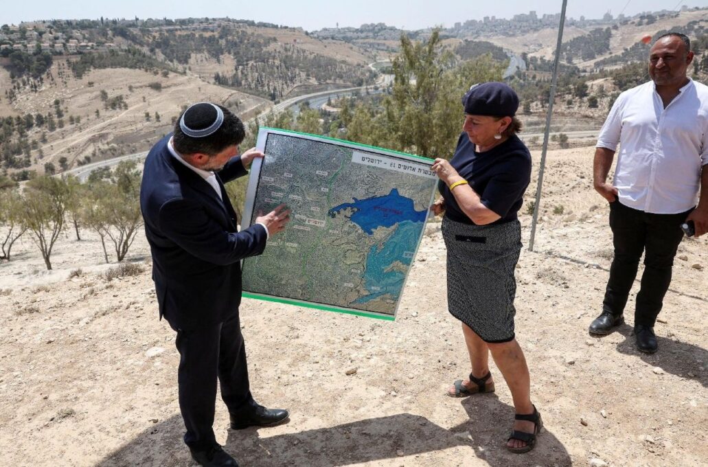 Israel aprova plano para dividir a Cisjordânia