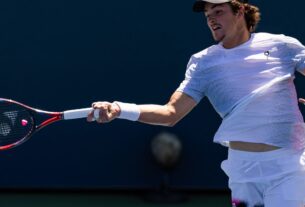 João Fonseca é superado por número 22 do mundo e se despede do US Open