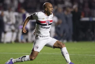 Lucas Moura passa por astroscopia no joelho e não tem nova lesão detectada