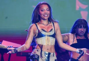 Ludmilla Divulga "Cam Girl", Parceria inédita com Victoria Monét