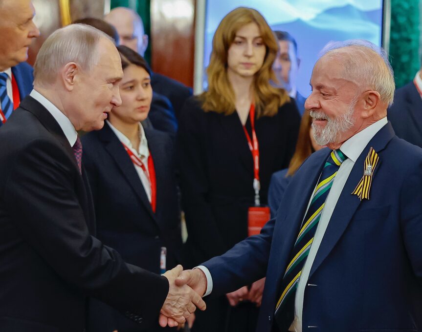 Lula e Putin falam por telefone após conversa de líder russo com Trump