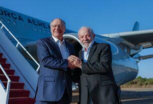 Lula participa de cúpula de países amazônicos na Colômbia