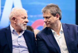 Lula volta a ficar à frente de Tarcísio no 2º turno e venceria outros 8