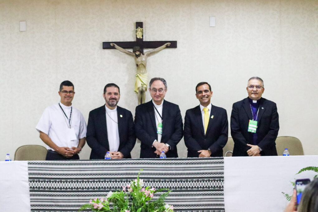 Manhã intensa na Assembleia Regional de Pastoral discute desafios da Igreja e dados do Censo 2022