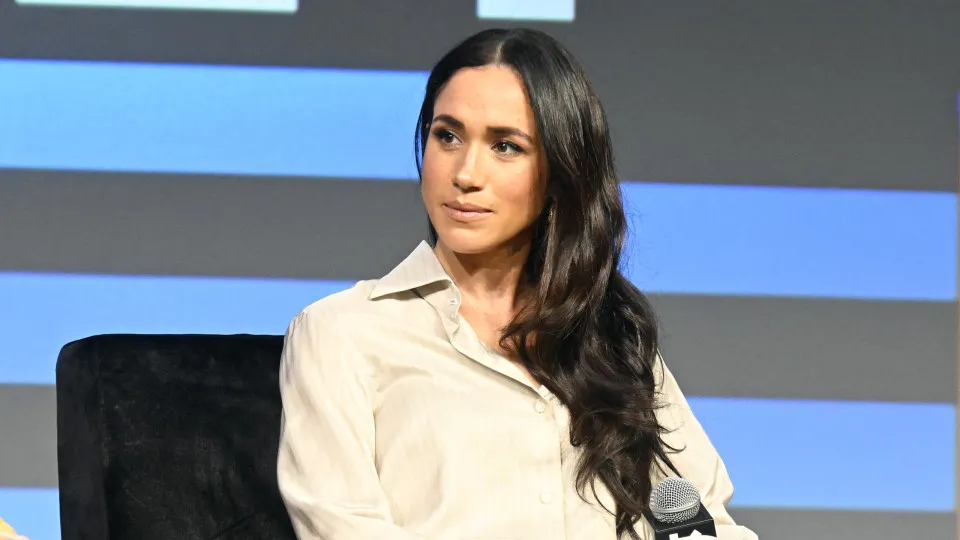 Meghan Markle Comemora Feriado com Harry e File: 'Nosso Segundo Encontro Foi Nessa Data'