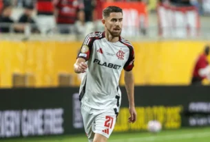 Meio-campo do Flamengo se reinventa após lesões com 'europeus' Jorginho e Saúl