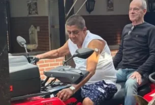 Ney matogrosso visita zeca pagodinho em xerém e encontro anima fãs da mpb