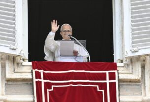 O Papa: “a porta estreita”, a salvação passa pelas escolhas difíceis e impopulares