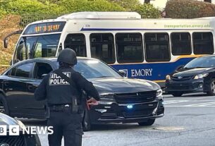O policial morre depois de atirar perto da sede do CDC dos EUA