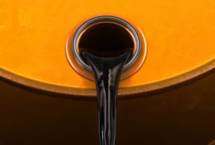 Opep reafirma previsão para avanço da demanda global por petróleo em 2025
