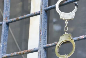 Preso mata policial dentro de delegacia no Amapá