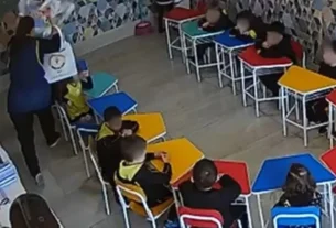 Professora agride aluno de 4 anos com pilha de livros no RS; vídeo