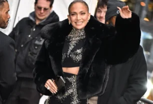 Segurança Barra Jennifer Lopez em Loja da Chanel na Turquia