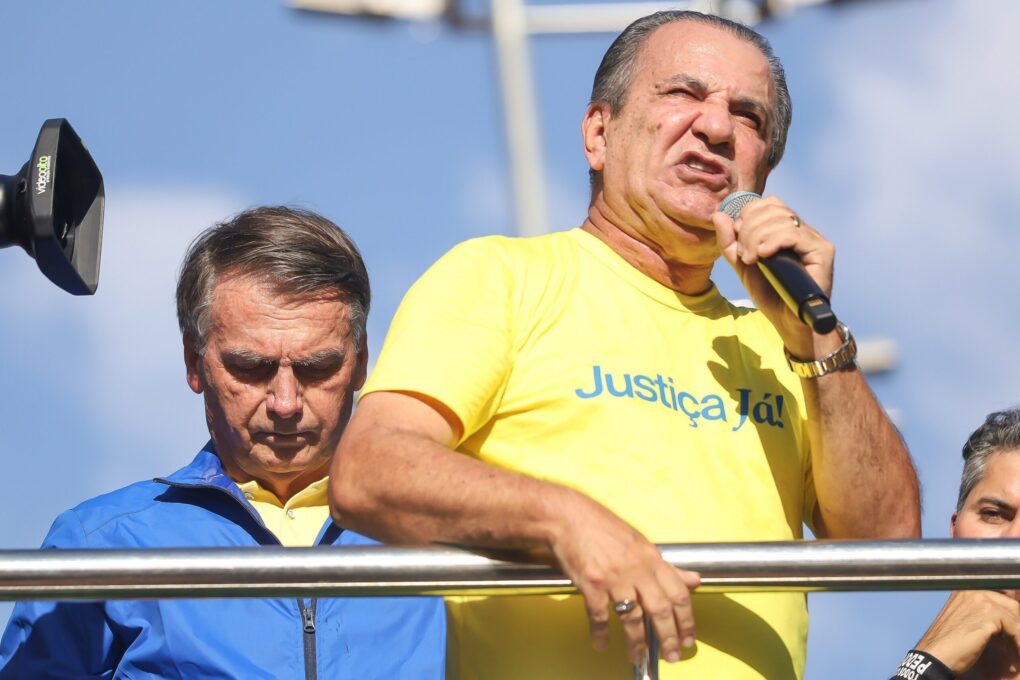 Silas Malafaia instigou Bolsonaro a descumprir ordem de Moraes, diz PF