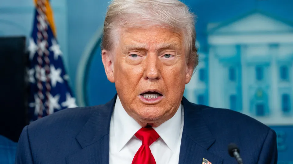 Trump morreu? Rumores sobre morte do presidente dos EUA dominam a web
