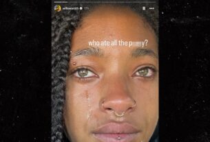 Willow Smith posta chorando foto de si mesma com 'p *** y' conversa