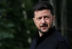 Zelensky diz trabalhar com a UE um novo pacote de sanções contra a Rússia