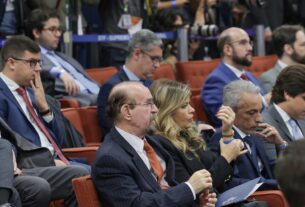 'Não concordamos com o pedido de condenação, mas nem por isso posso dizer que ele me coagiu', diz defesa de Mauro Cid