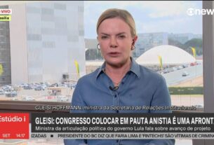 'Qualquer tipo de anistia para quem cometeu crimes contra o Estado Democrático de Direito não pode existir', diz Gleisi Hoffmann